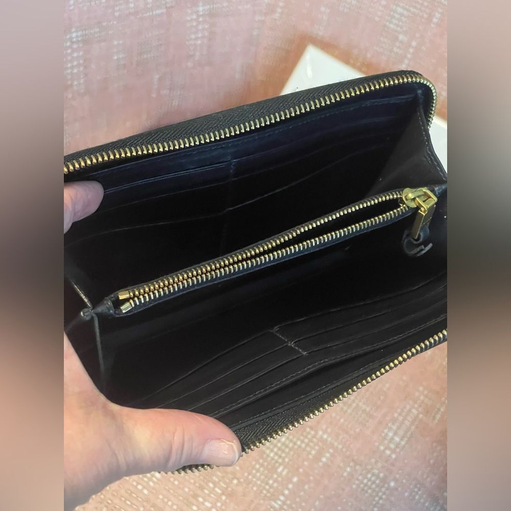 Givenchy Pandora Quilted Wallet Black Leather Gold Zip Around NEW Unused - Picture 4 of 14